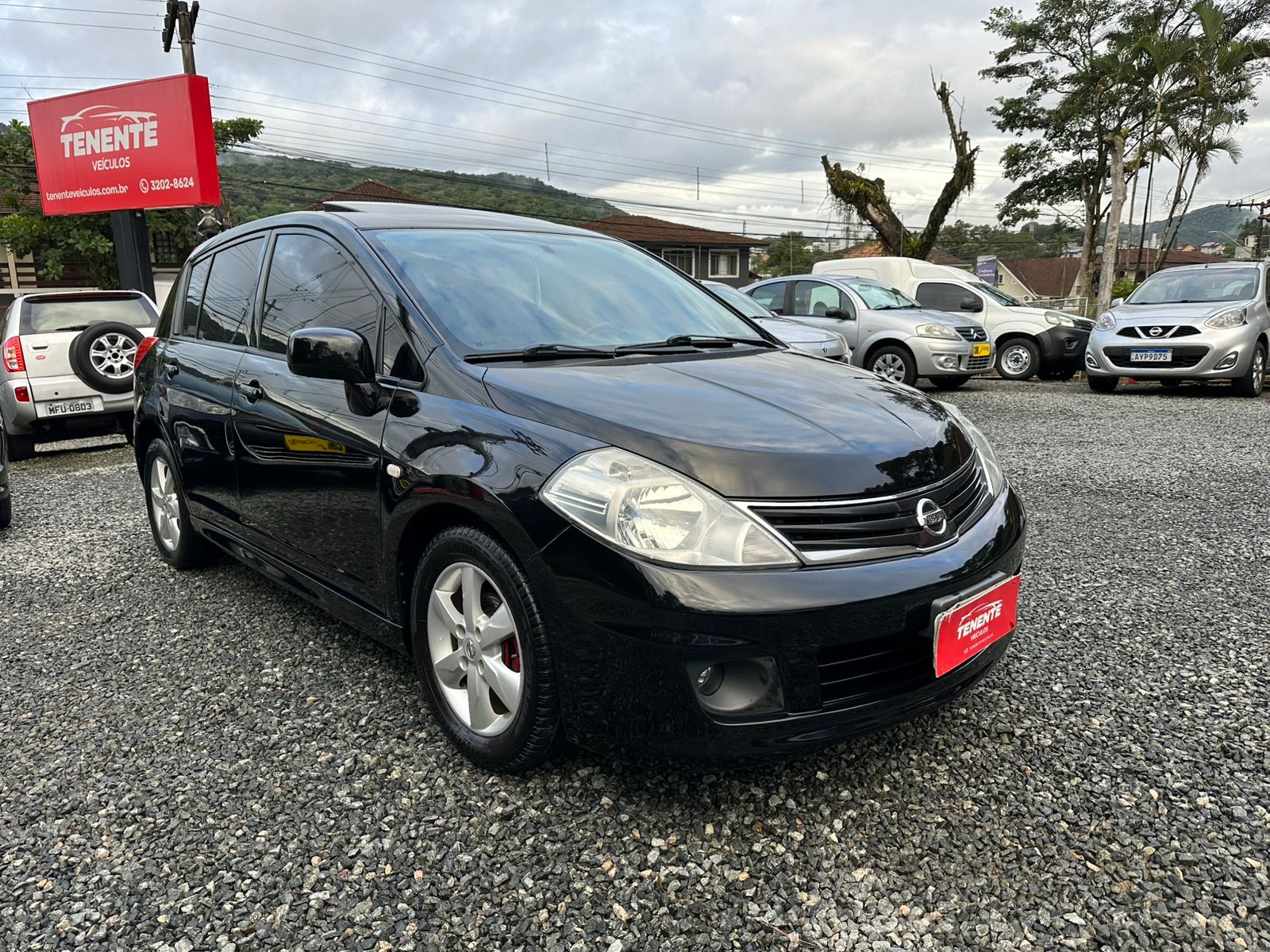 HYUNDAI TIIDA  SL AUTOMÁTICO 