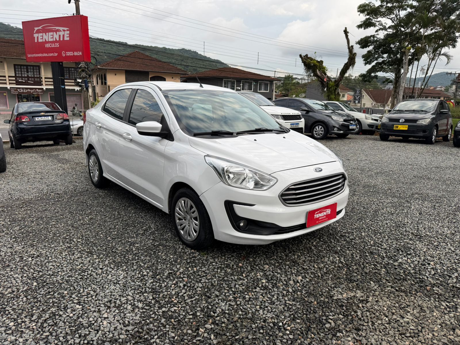 FORD KA SEDAN  SE PLUS 1.0