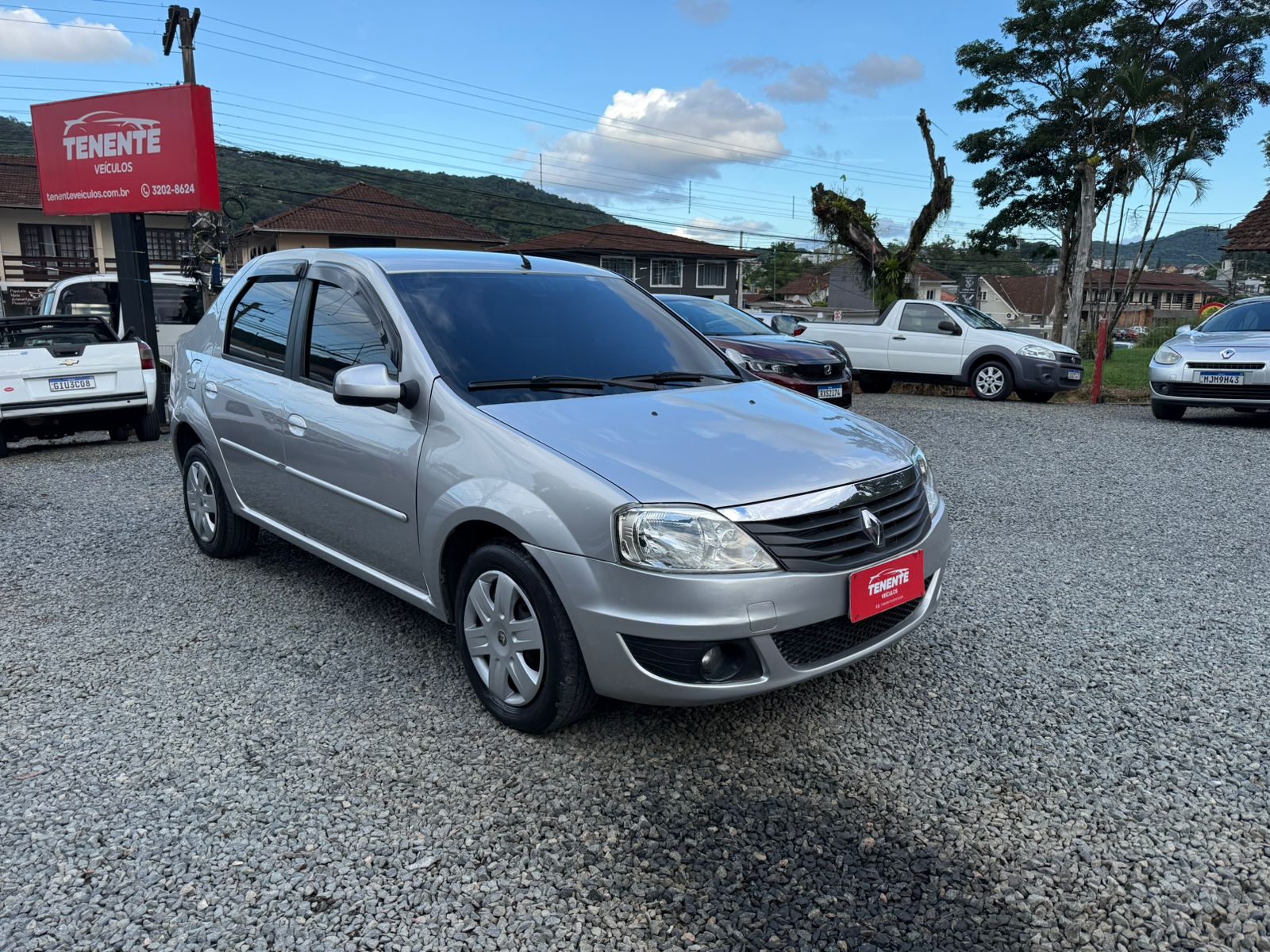 RENAULT LOGAN  1.6 EXPRESSION 