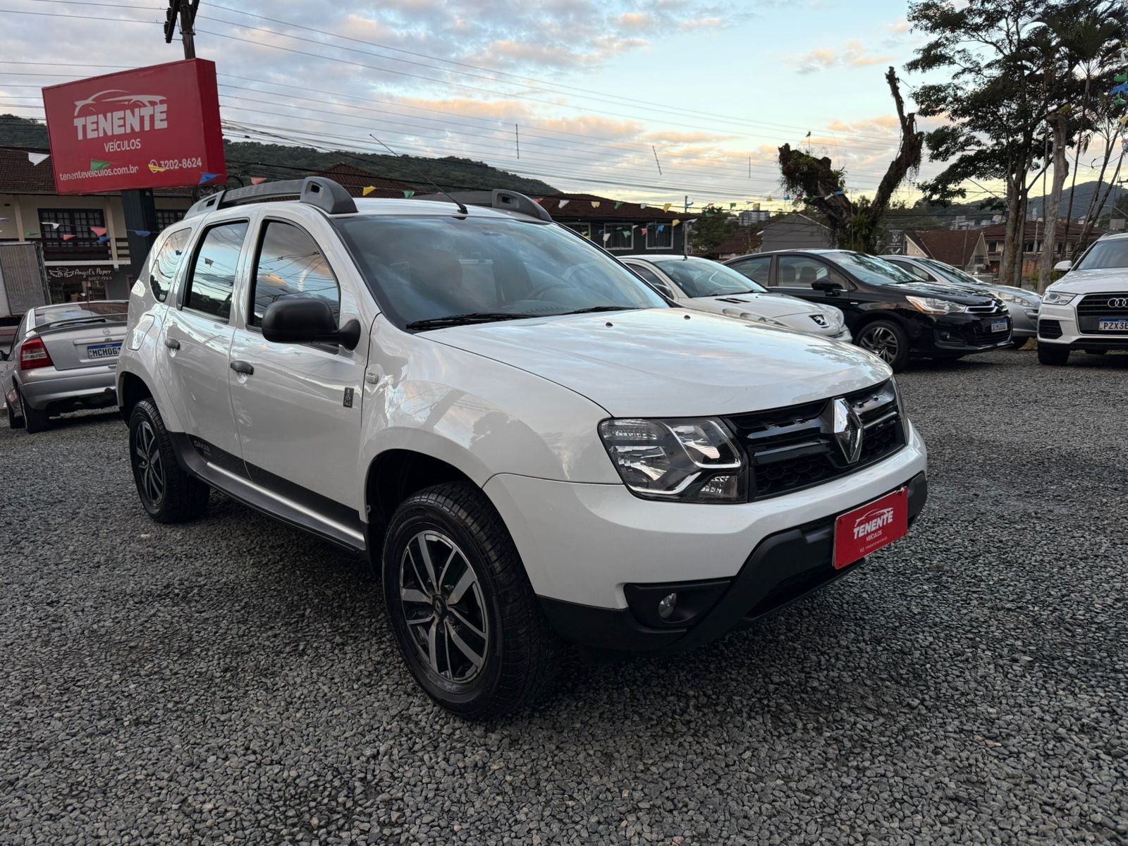 RENAULT DUSTER  1.6 DAKAR 