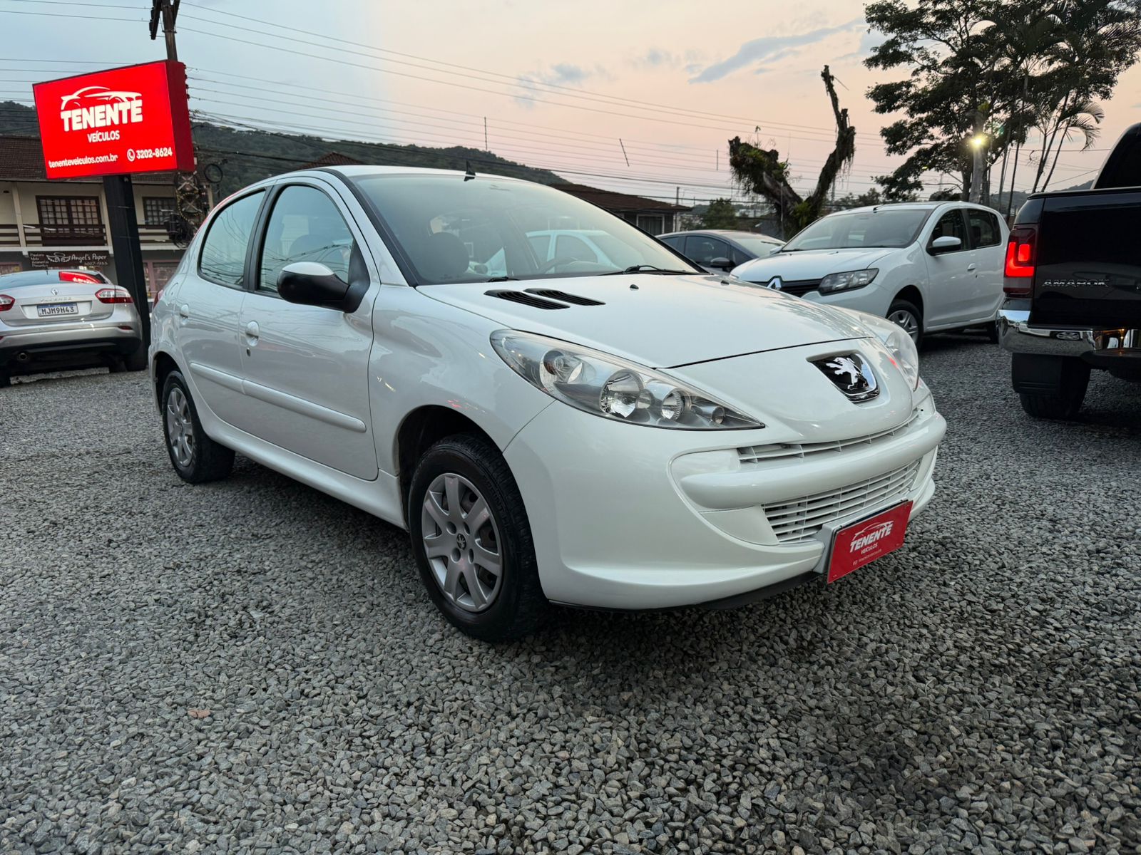PEUGEOT 207 1.4 ACTIVE 